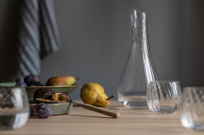Glaskaraffe und Glas Manoa von Zwiesel Glas, Design Sebastian Herkner