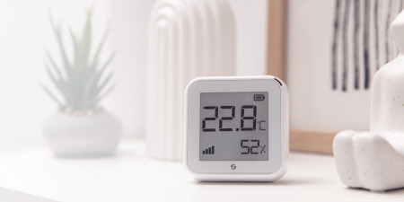 Shelly Plus H&T Smart Home Sensor zur Messung von Temperatur und Feuchtigkeit