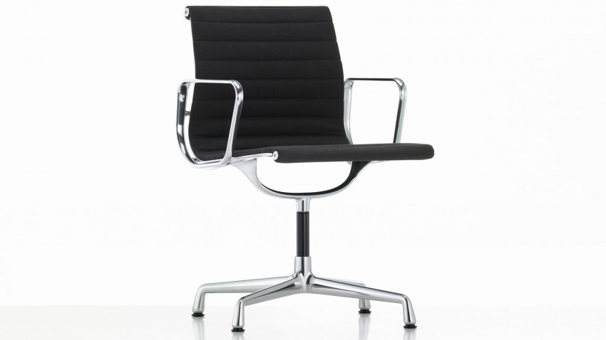 Aluminium Chair EA 103 | Bild: Vitra