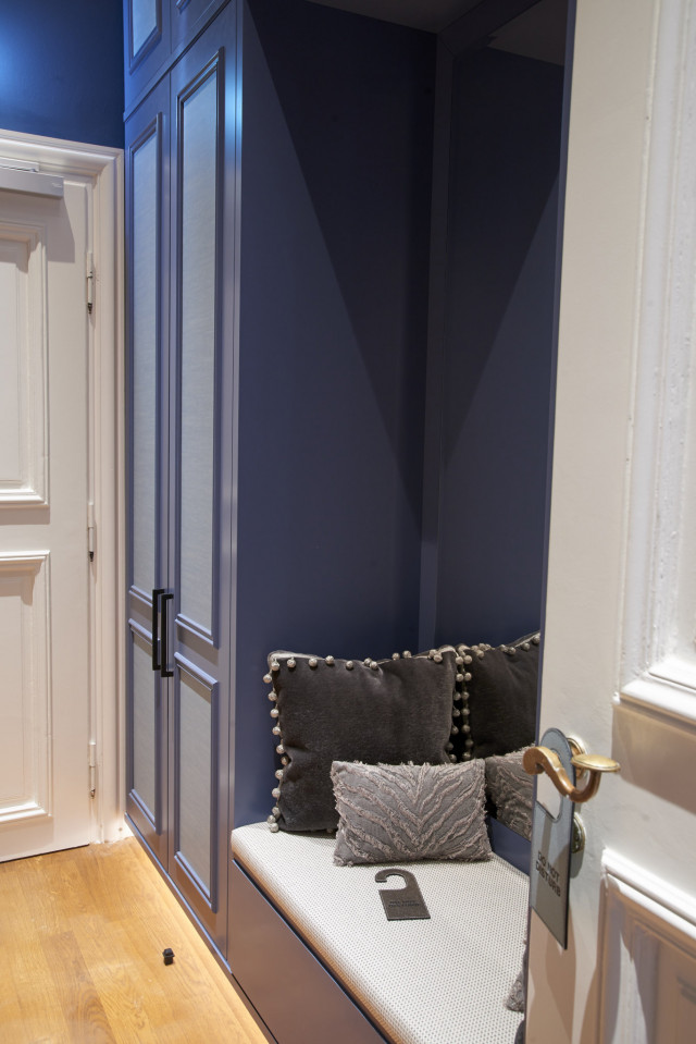 Wandfarbe NO 65 Skater - ein tiefes Petrolblau von Caparol Icons - Farbikone 2026