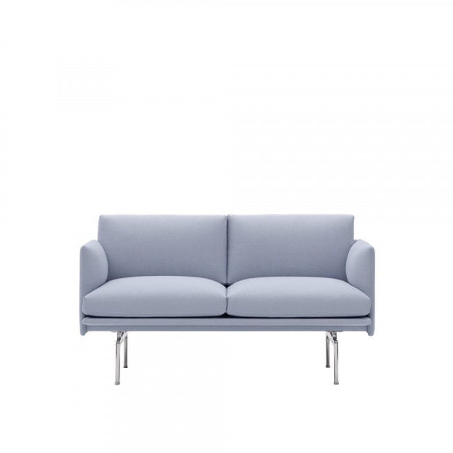 Sofa Outline von Muuto mit hellblauem Stoffbezug