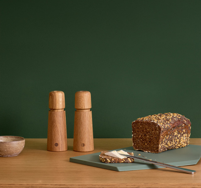 Salz- und Pfeffermühlen Stockholm aus Eiche von Crushgrind