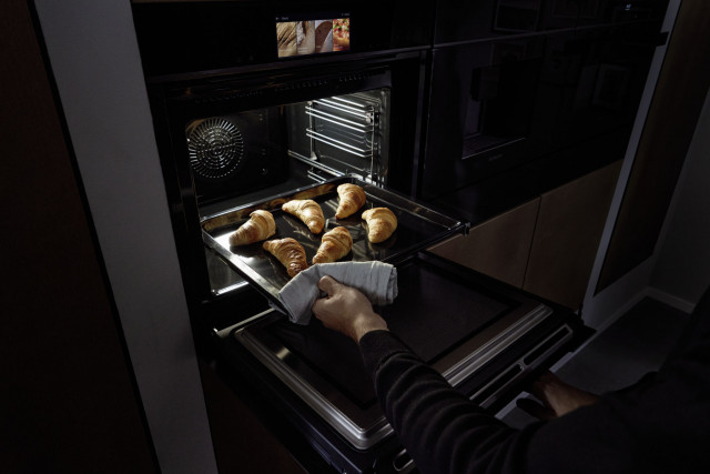 Siemens iQ700 intelligenter Backofen