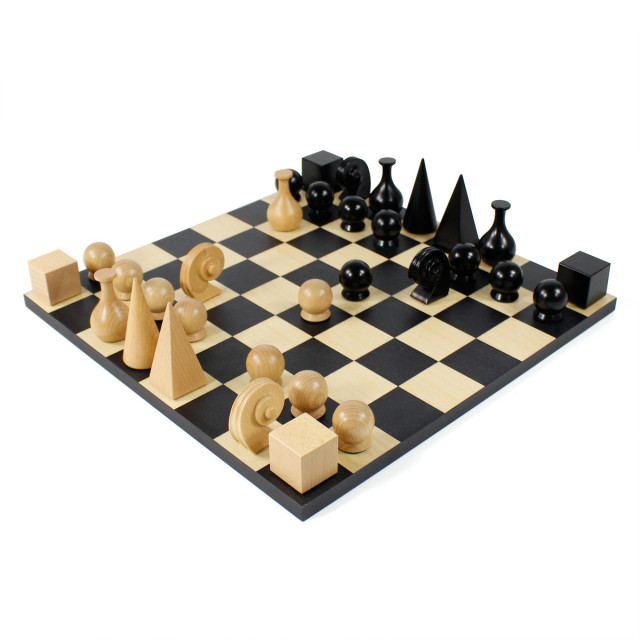 Schachspiel von Man Ray