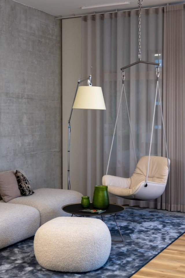 Hoffmann Kahleyss Design Leya Swingseat, Freifrau