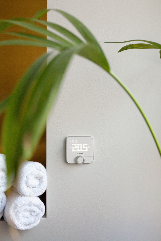 Bosch Raumthermostat II zur smarten Temperaturreglung im Haus