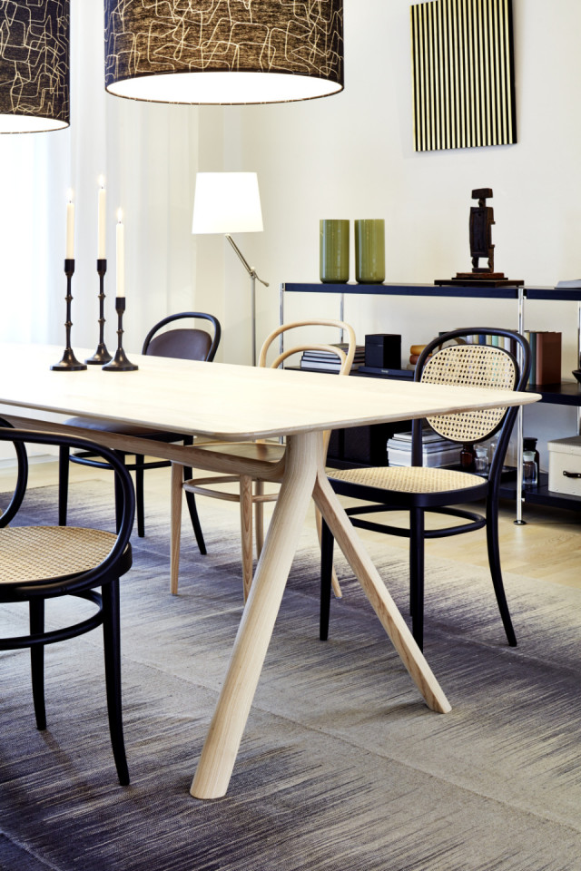 Thonet 214 - der Bugholz Stuhl-Klassiker in verschiedenen Versionen
