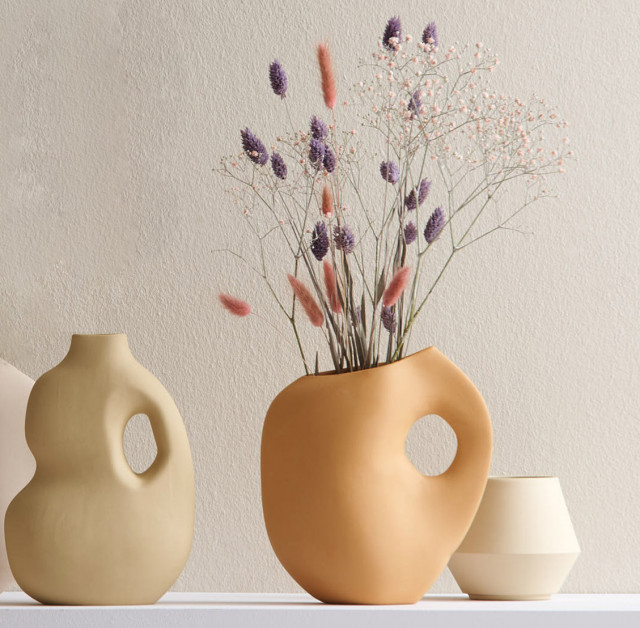 Vase Aura I und Aura II aus Keramik von Schneid Studio